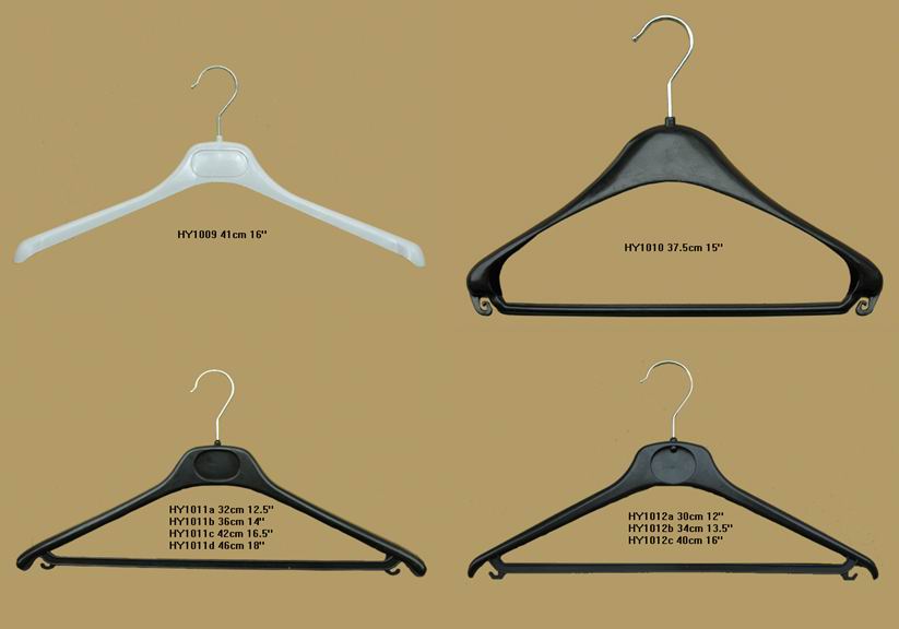 plastic hanger/other clothes rack