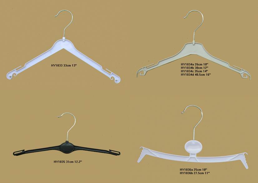plastic hanger/other clothes rack